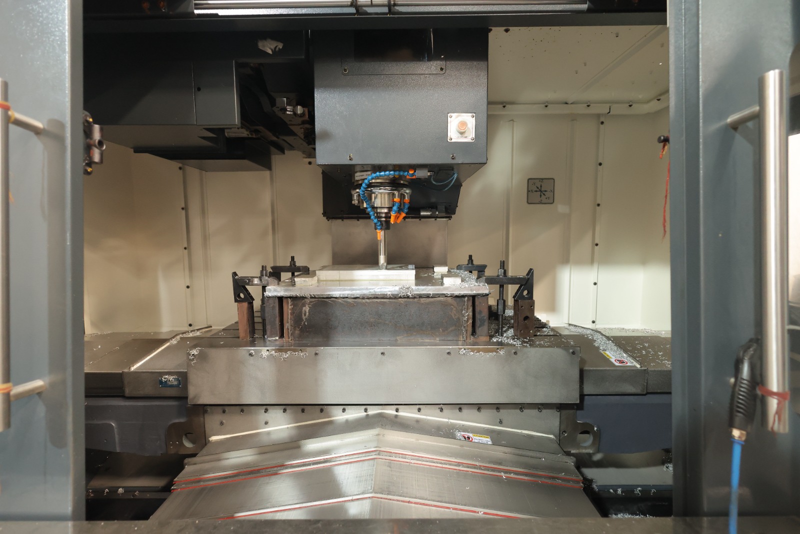 Vertical Machining Center